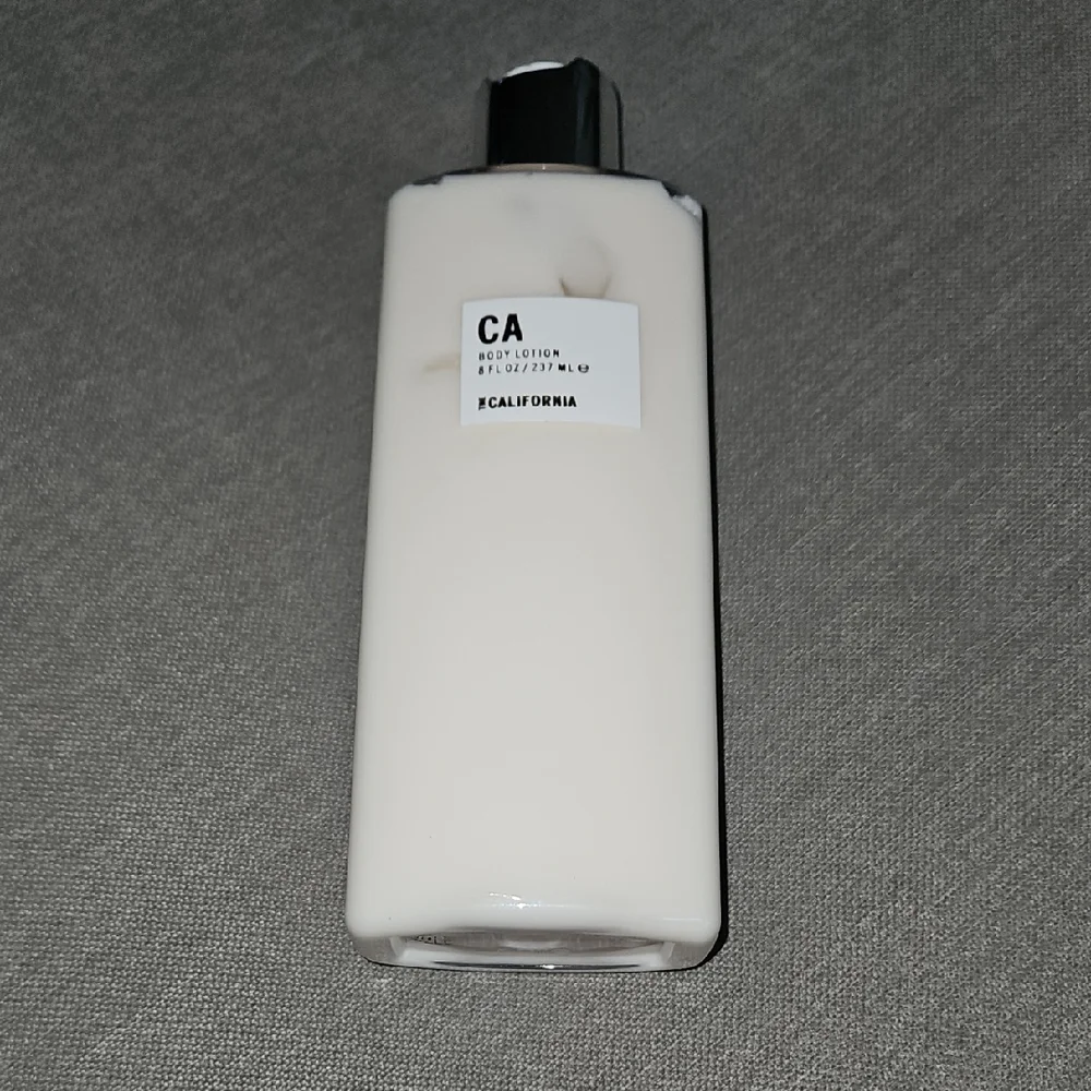 Apothia Los Angeles California Lotion - Beachly Sub Box - New/unused - Picture 1 of 4